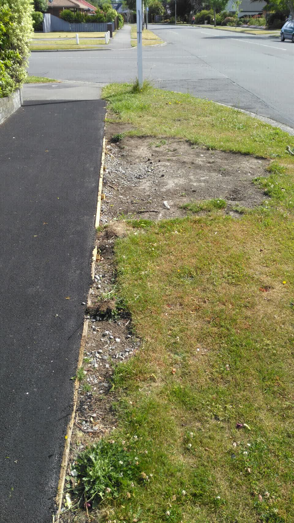 The photograph attached to this roading/streets report