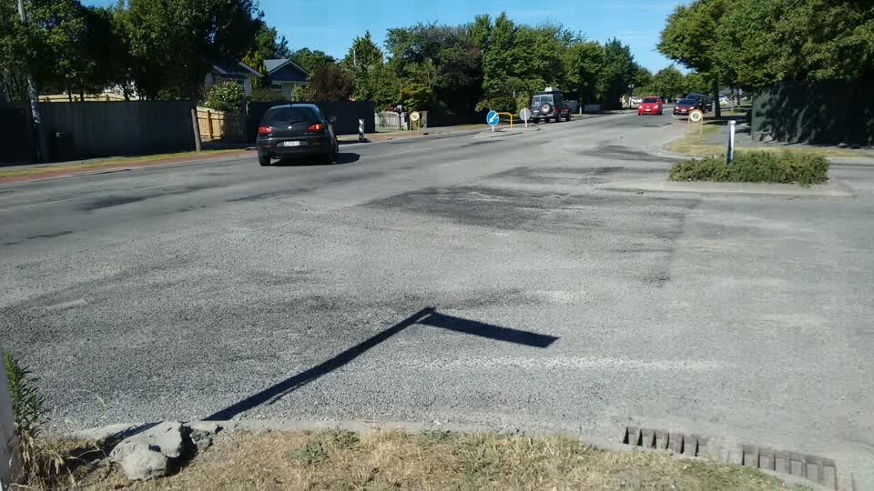 The photograph attached to this roading/streets report