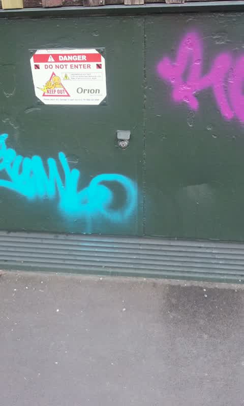Graffiti, a report photo
