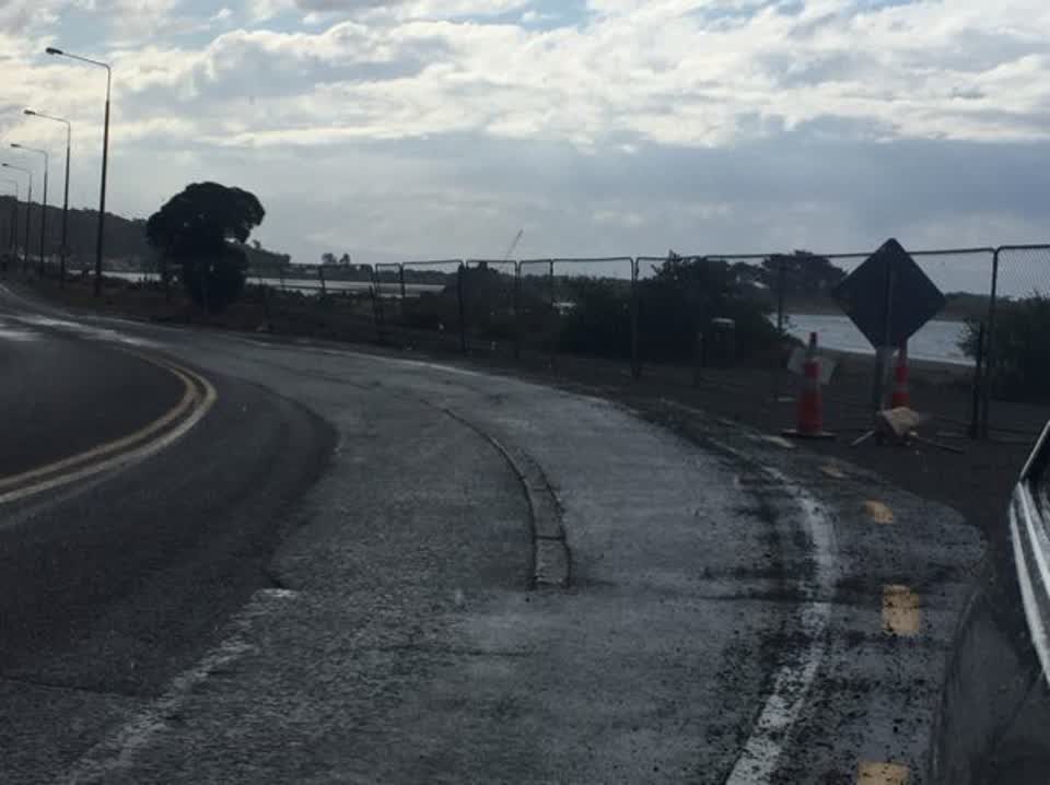 The photograph attached to this roading/streets report