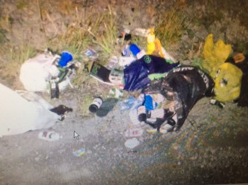 The photograph attached to this rubbish/recycling report