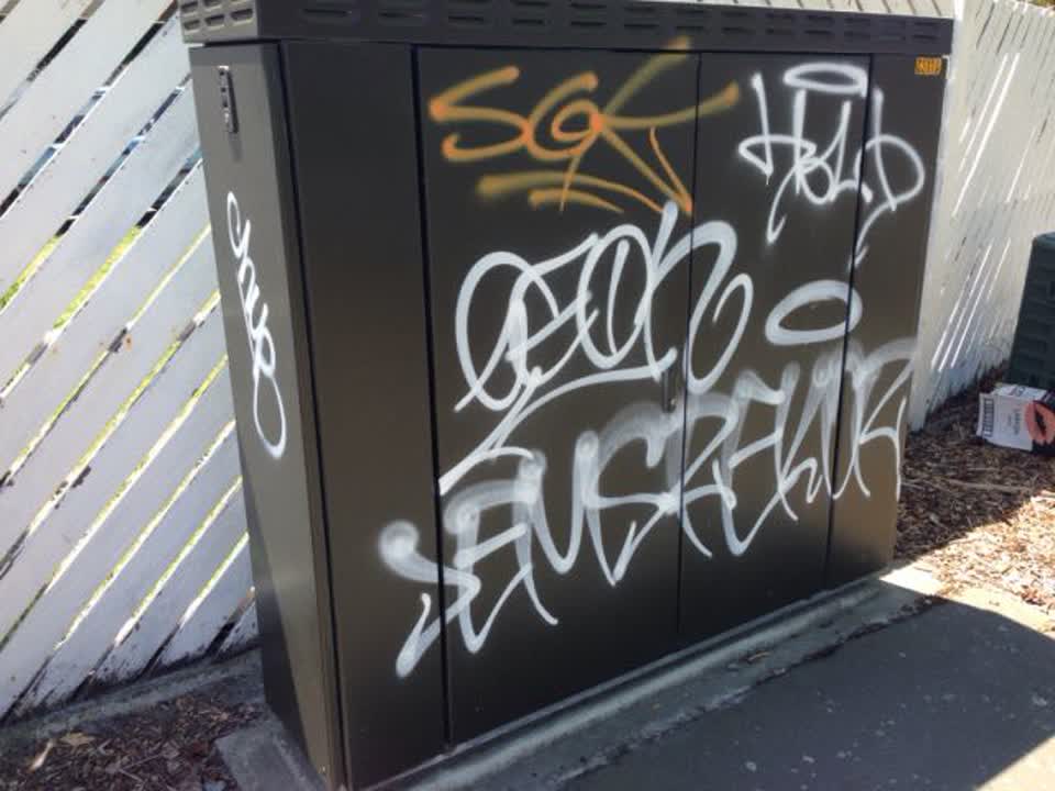 The photograph attached to this graffiti report