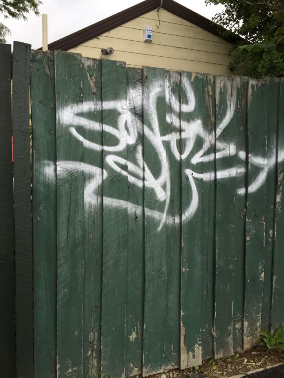 The photograph attached to this graffiti report
