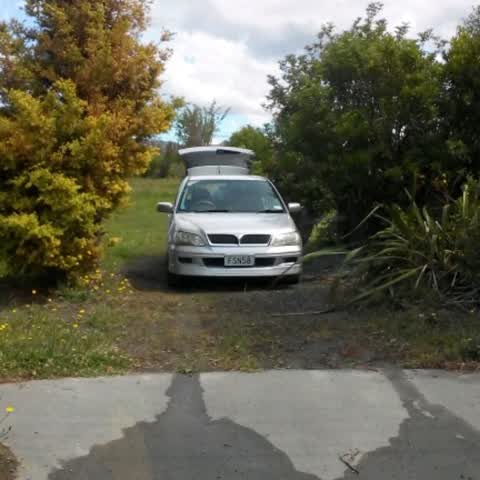 Rubbish/Recycling, a report photo