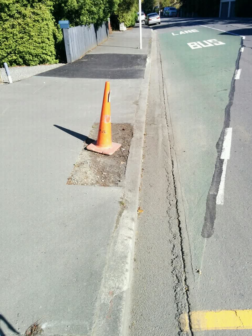 The photograph attached to this roading/streets report