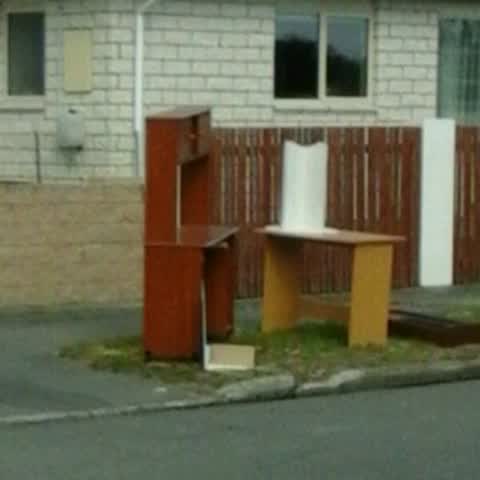Rubbish/Recycling, a report photo