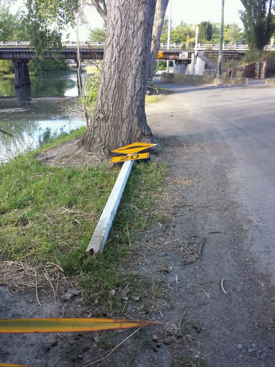 The photograph attached to this roading/streets report