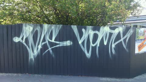 Graffiti, a report photo