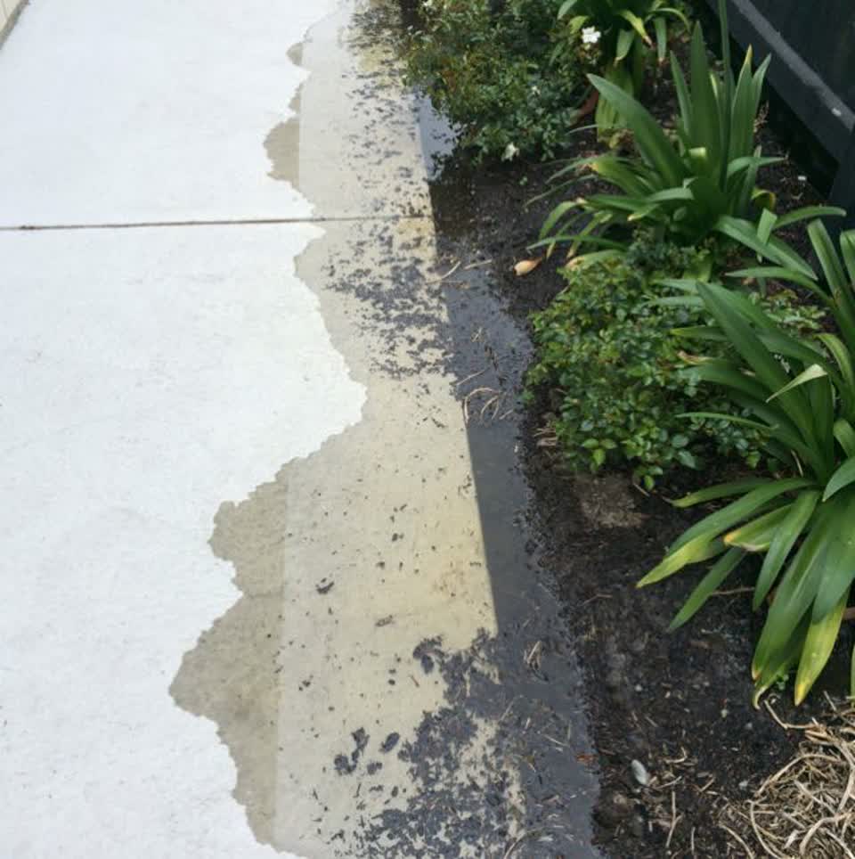 The photograph attached to this water supply report