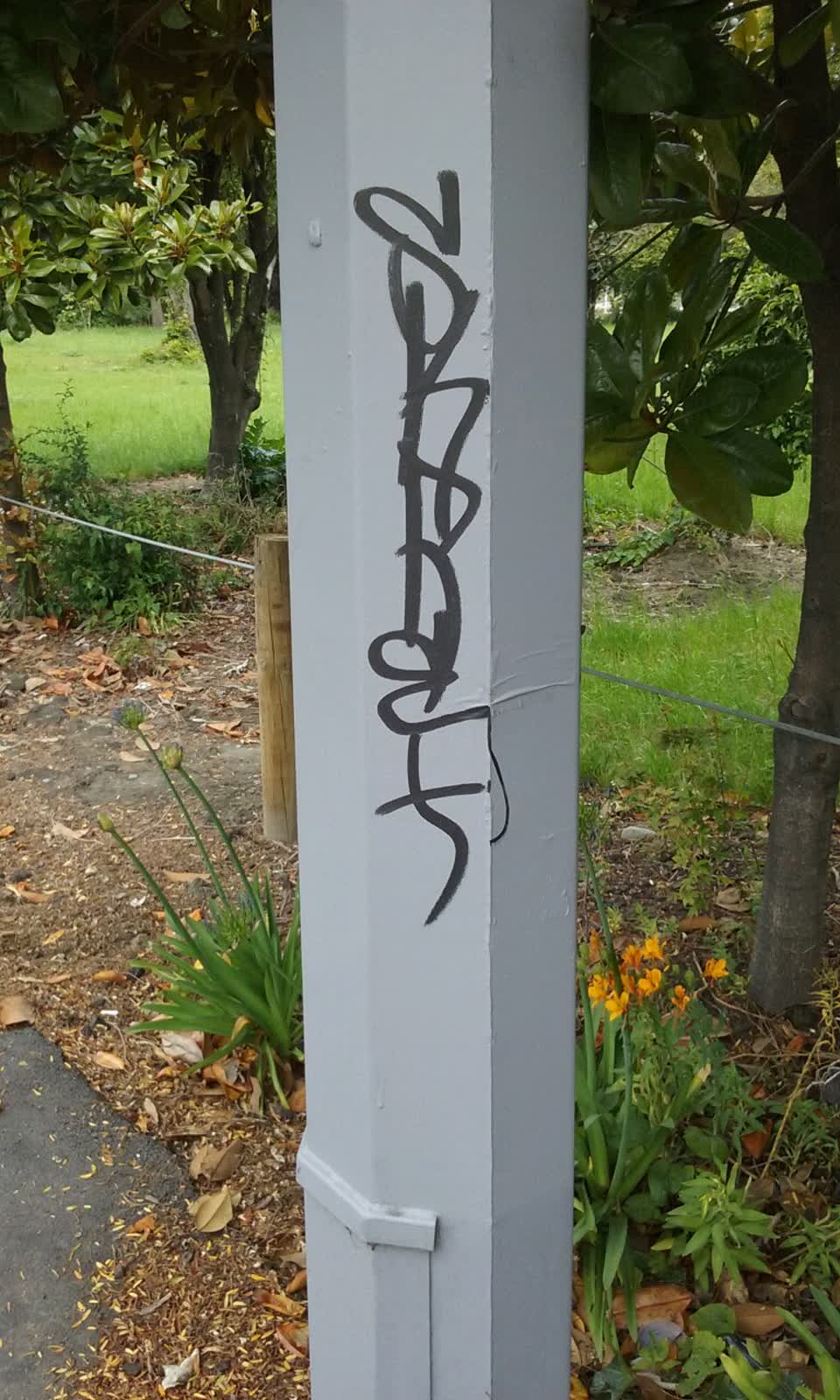 The photograph attached to this graffiti report