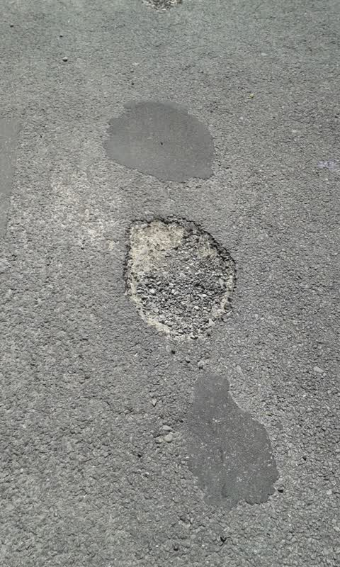 Roading/Streets, a report photo