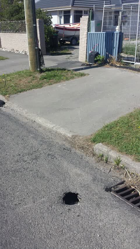 Roading/Streets, a report photo