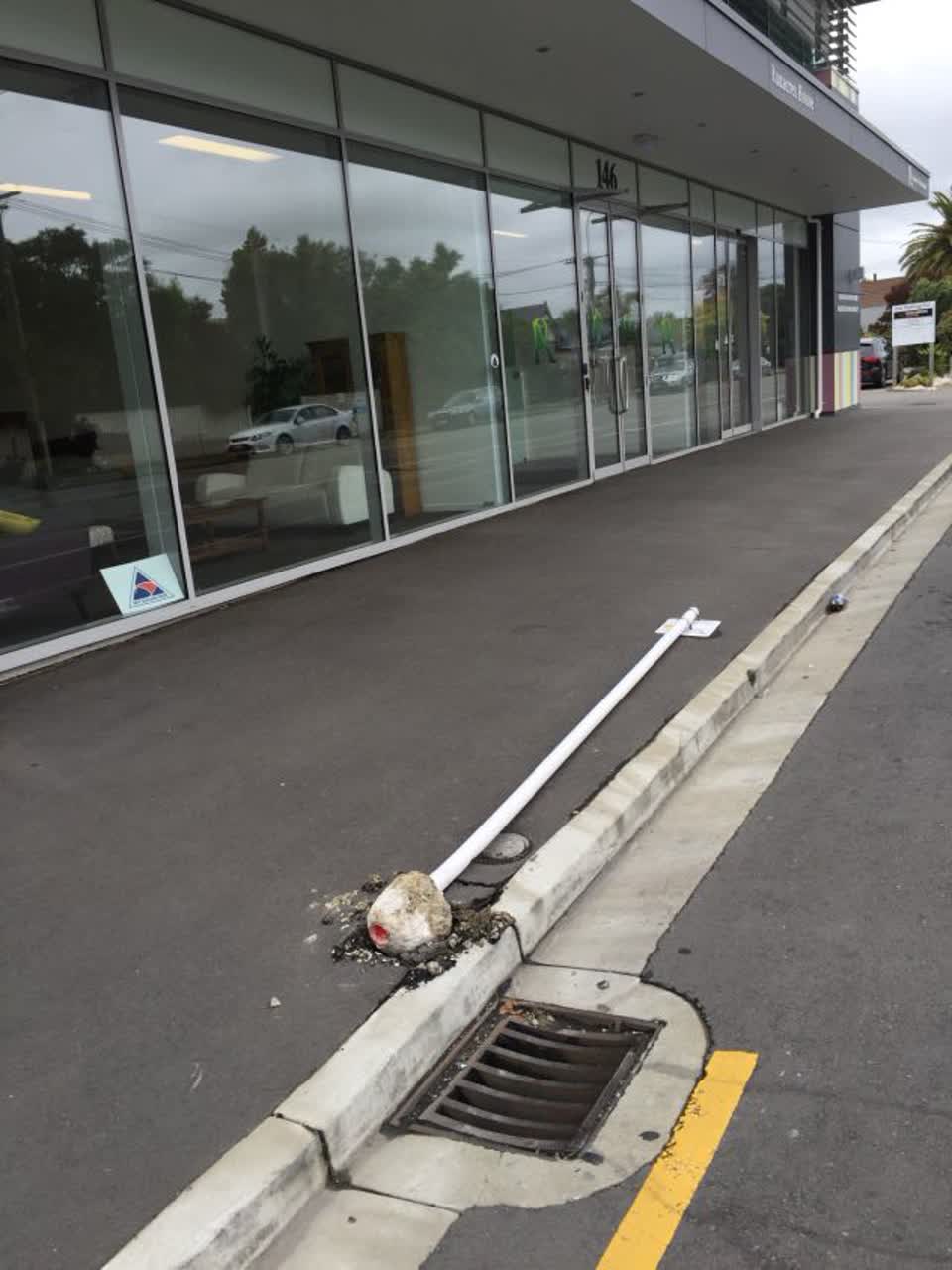 The photograph attached to this roading/streets report