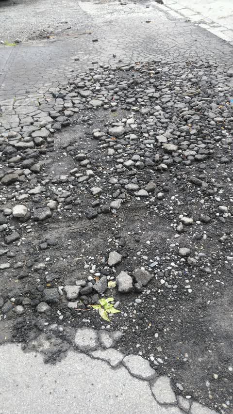 Roading/Streets, a report photo