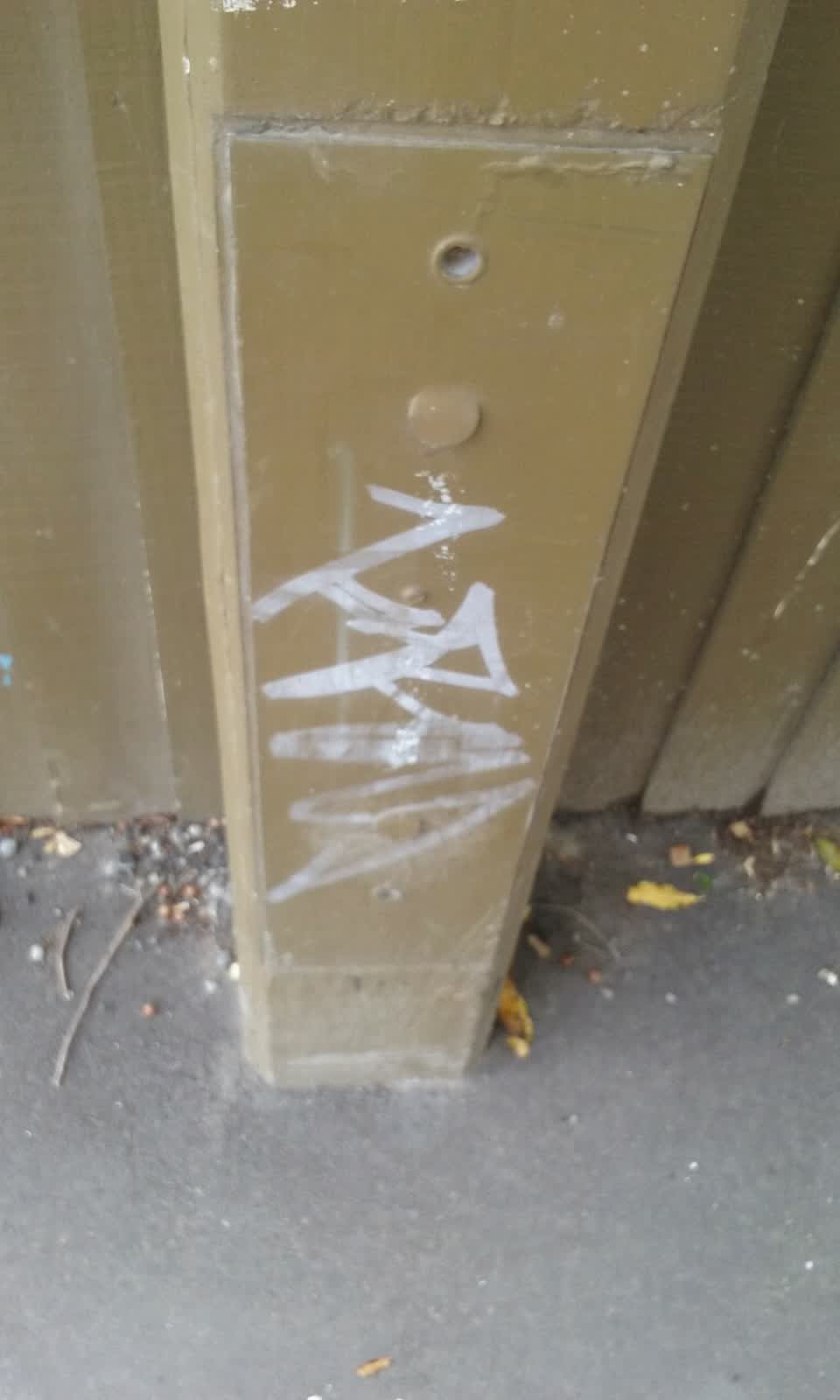 The photograph attached to this graffiti report