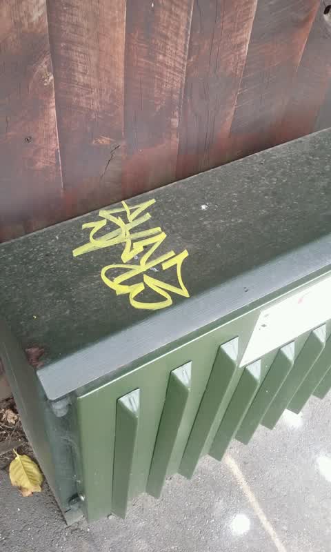 Graffiti, a report photo