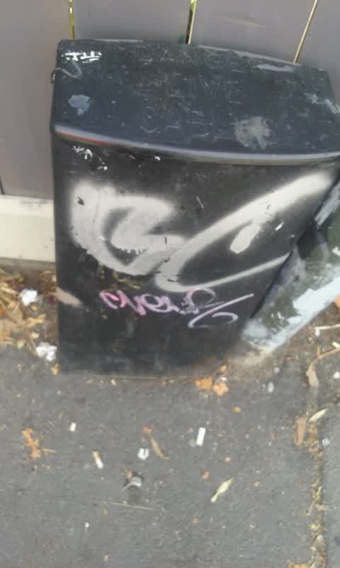 Graffiti, a report photo