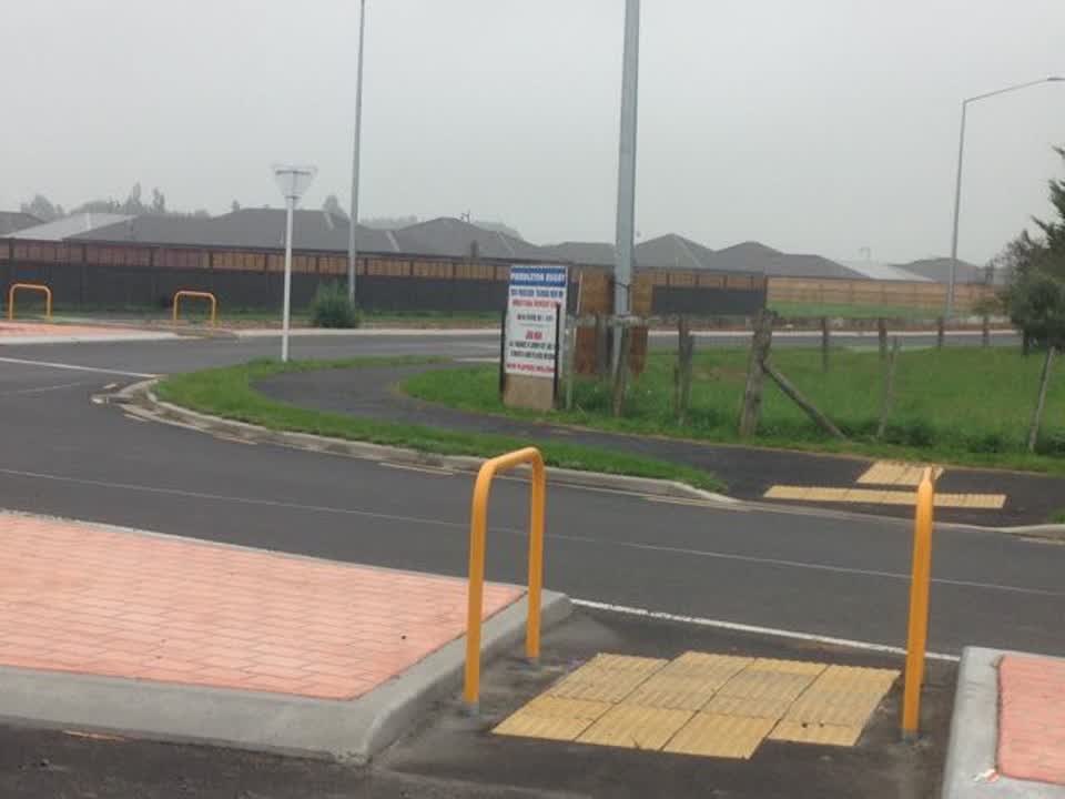 The photograph attached to this roading/streets report