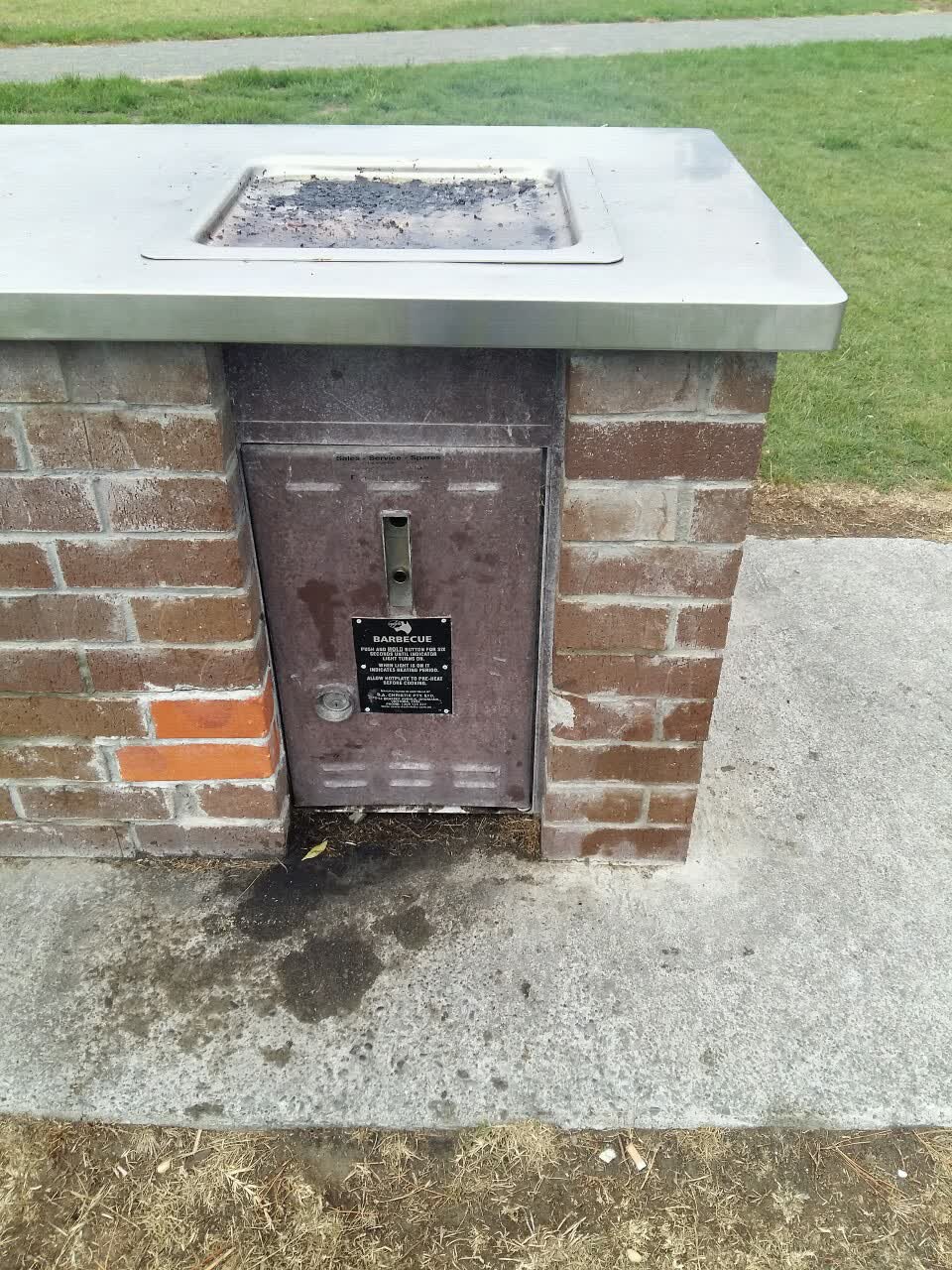 The photograph attached to this parks report