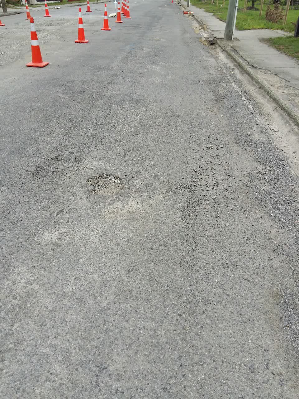 The photograph attached to this roading/streets report
