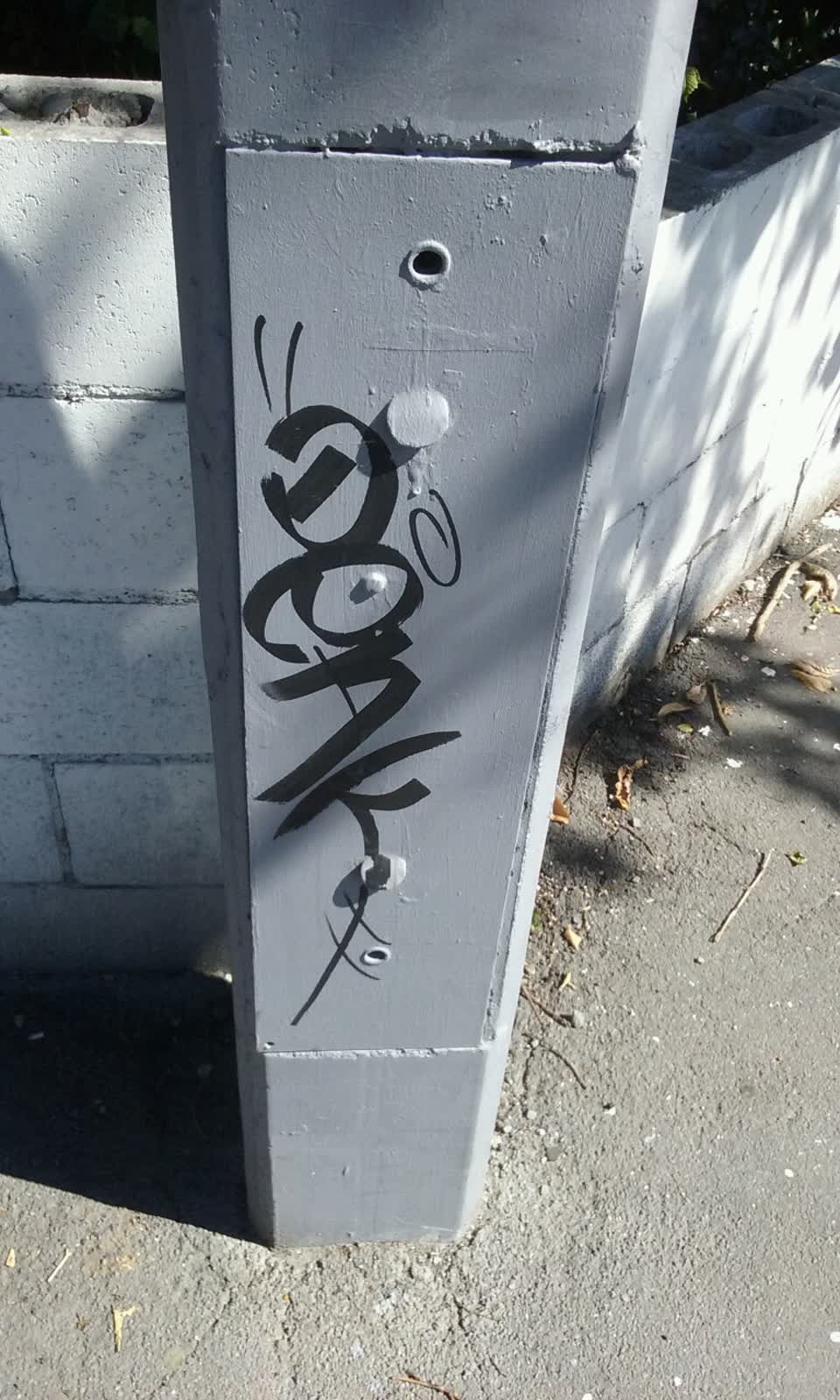 The photograph attached to this graffiti report
