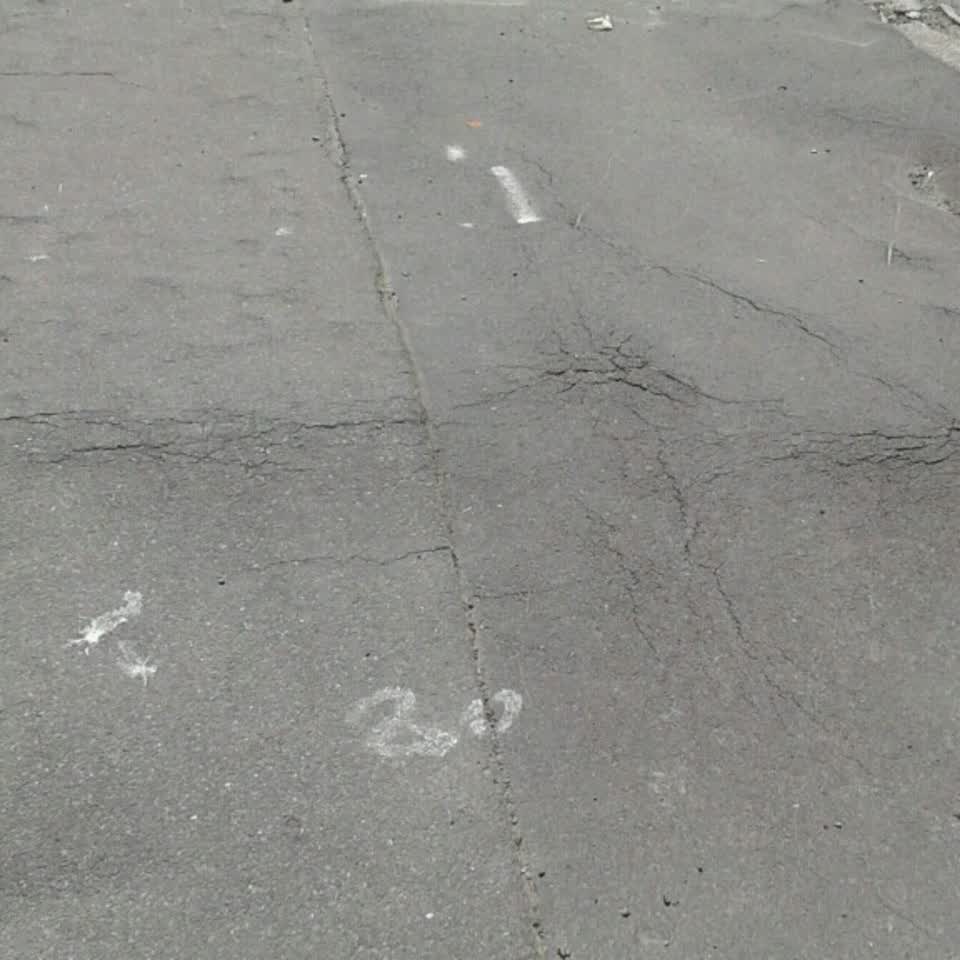 The photograph attached to this roading/streets report