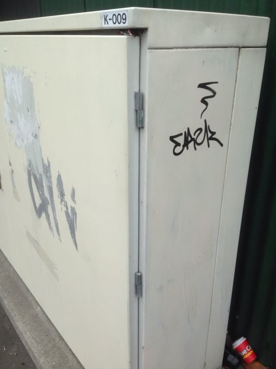 The photograph attached to this graffiti report