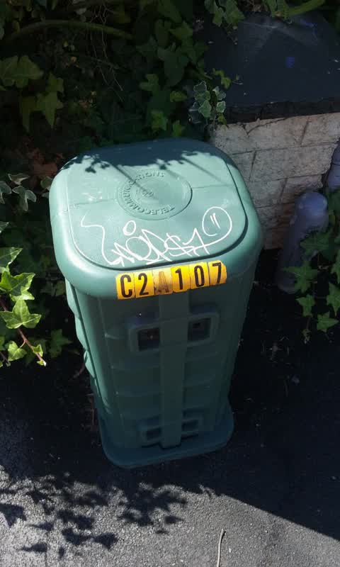 Graffiti, a report photo