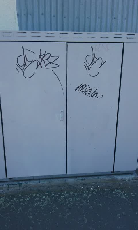 Graffiti, a report photo