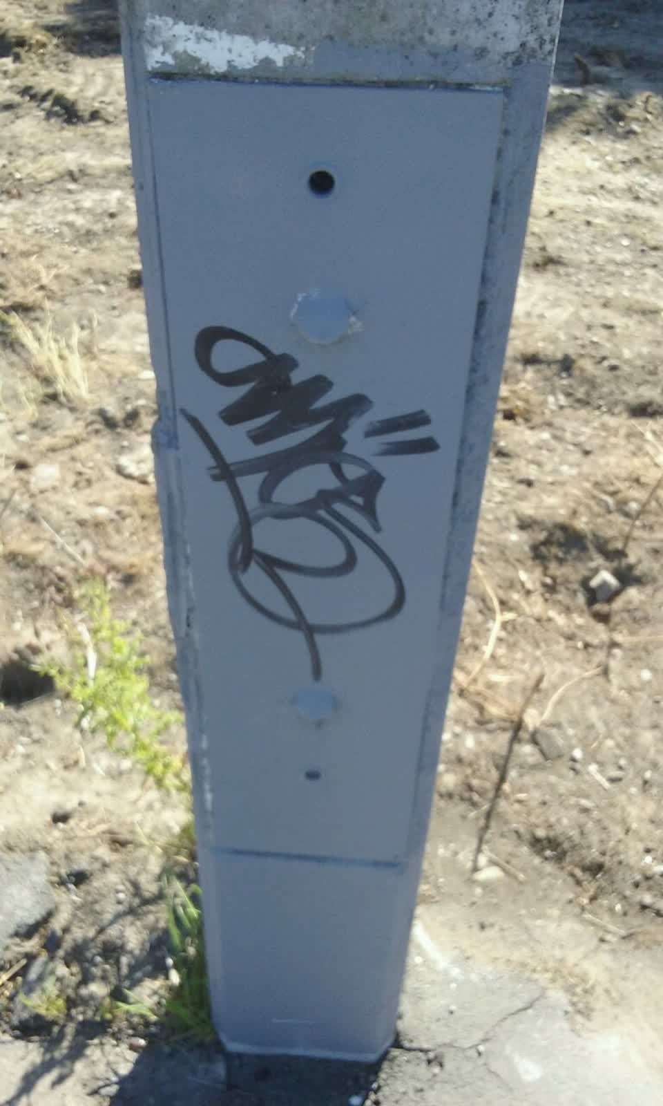 The photograph attached to this graffiti report