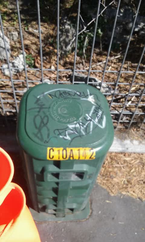 Graffiti, a report photo