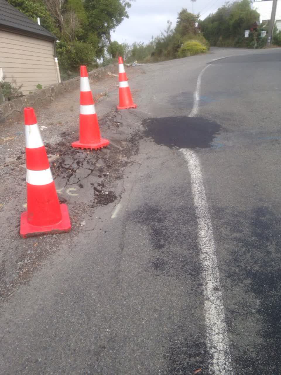 The photograph attached to this roading/streets report