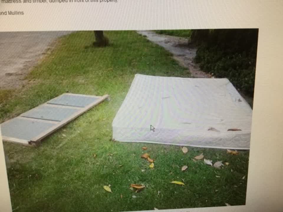 The photograph attached to this rubbish/recycling report