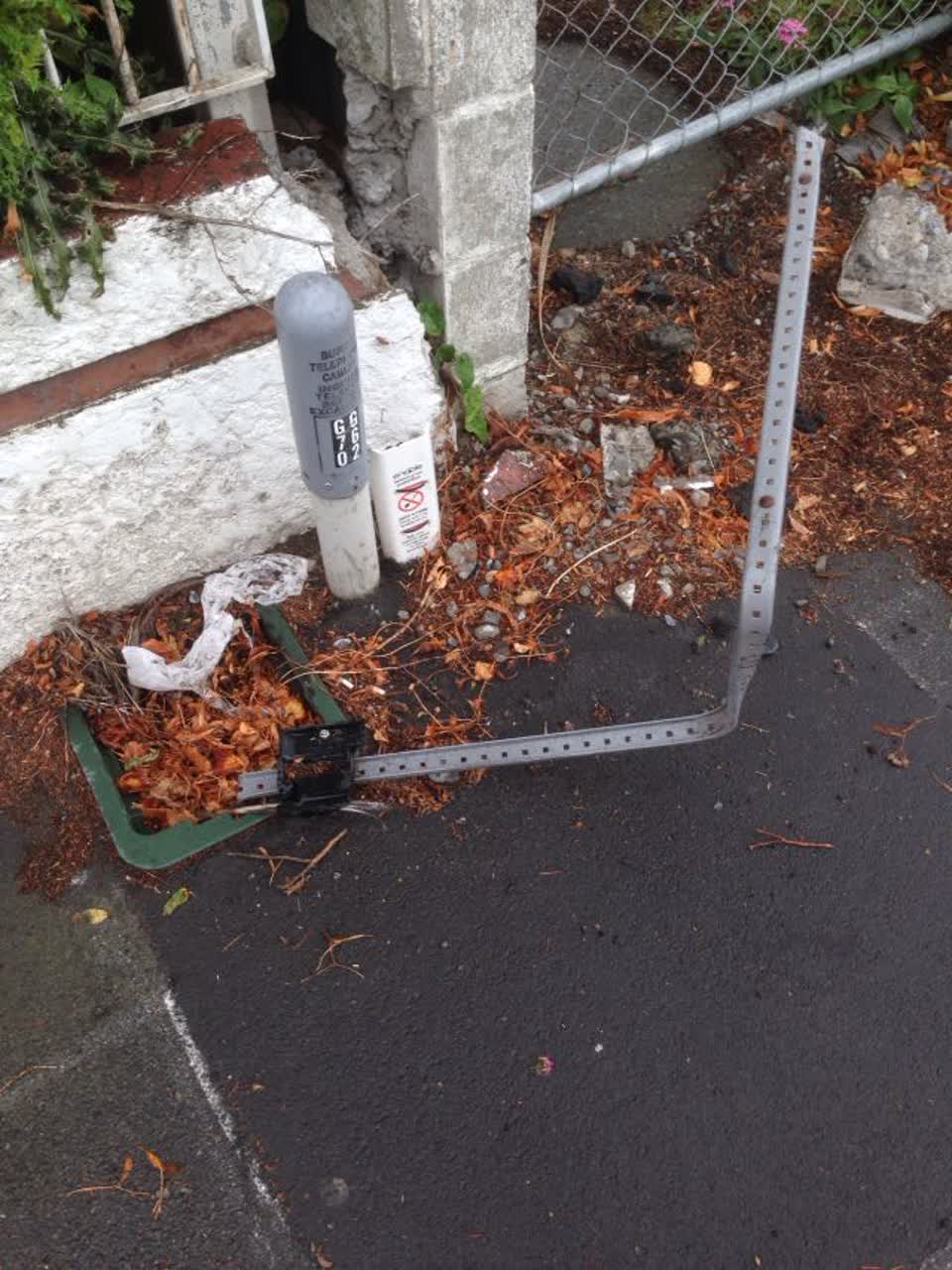 The photograph attached to this roading/streets report