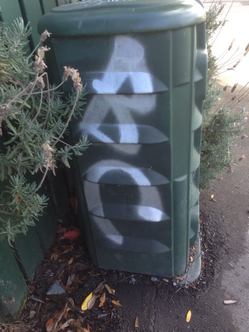 The photograph attached to this graffiti report