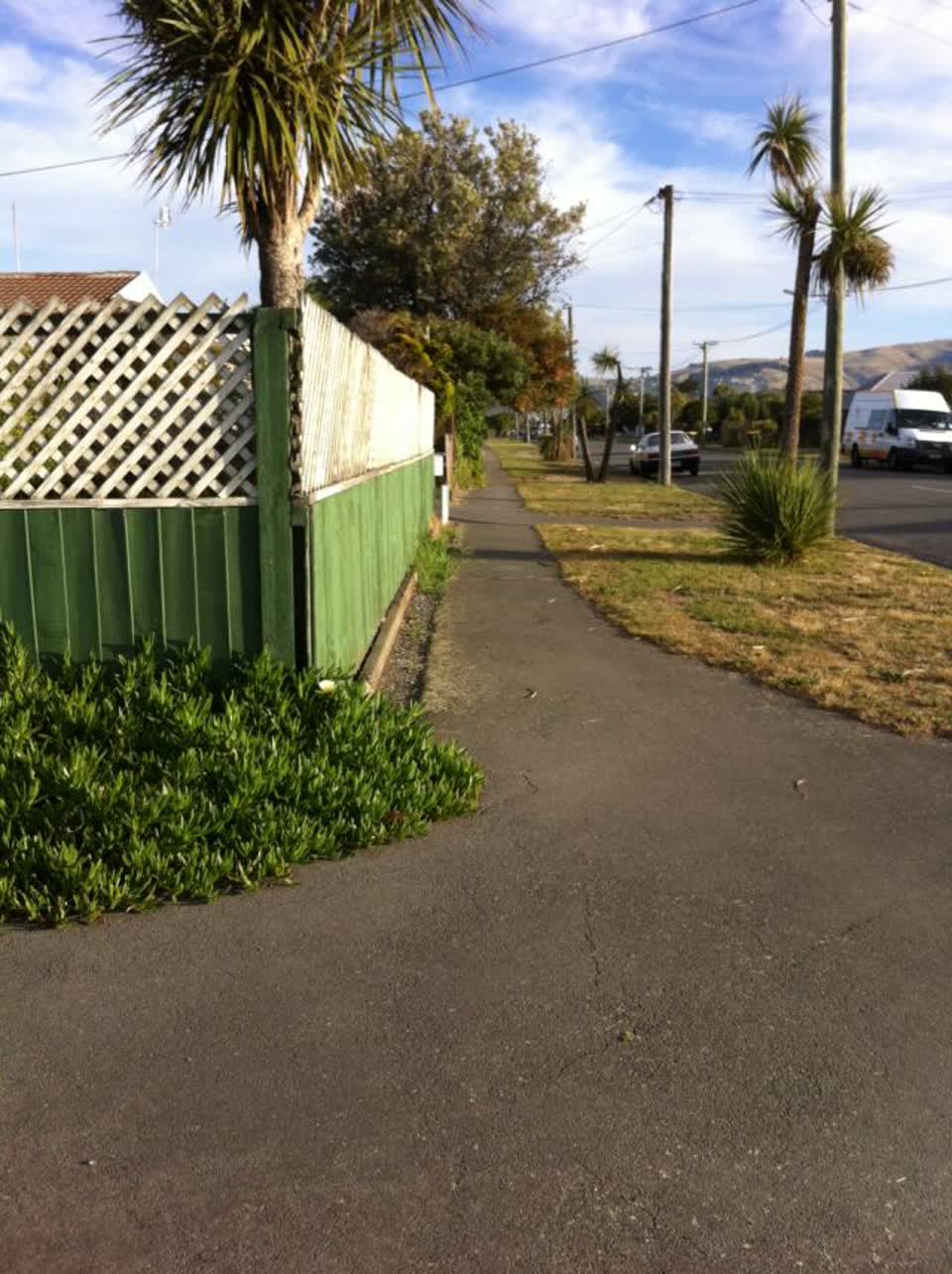 The photograph attached to this roading/streets report