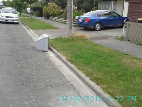 Rubbish/Recycling, a report photo