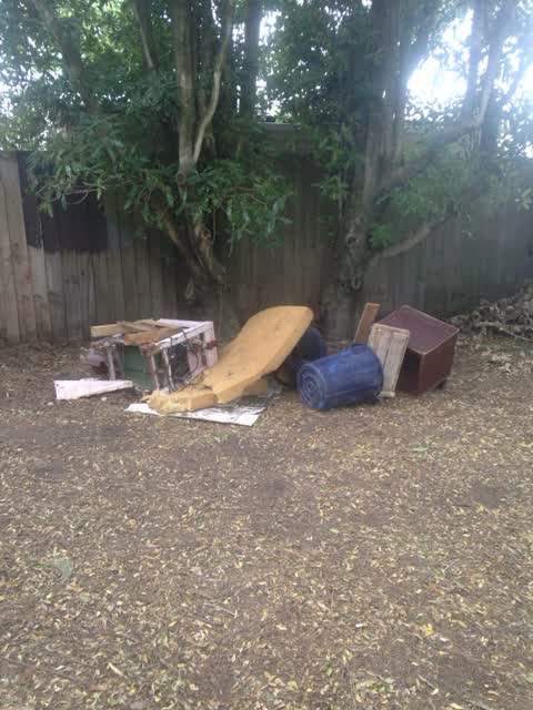 Rubbish/Recycling, a report photo