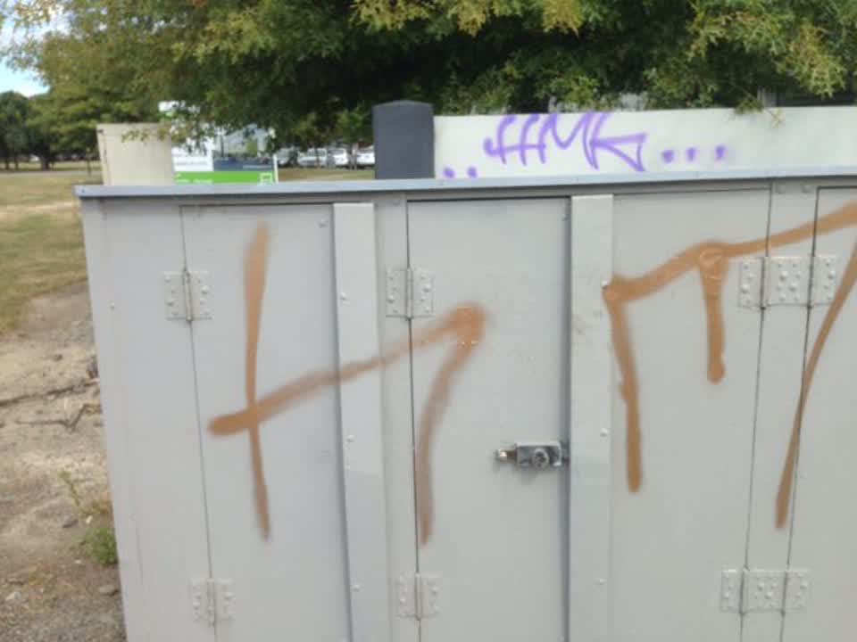 The photograph attached to this graffiti report
