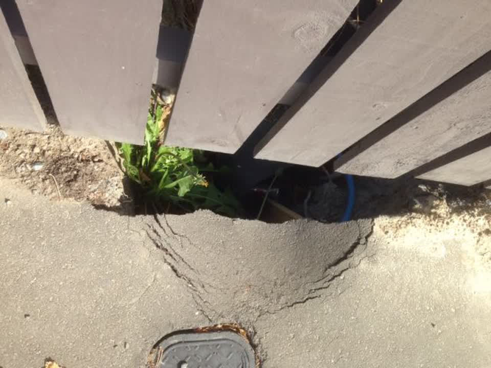 The photograph attached to this roading/streets report