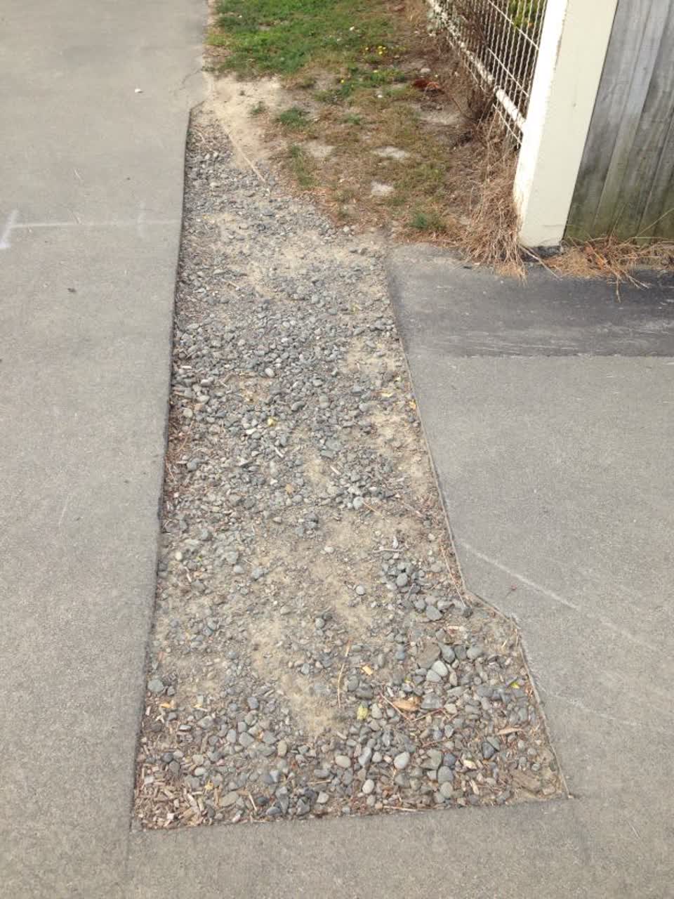 The photograph attached to this roading/streets report