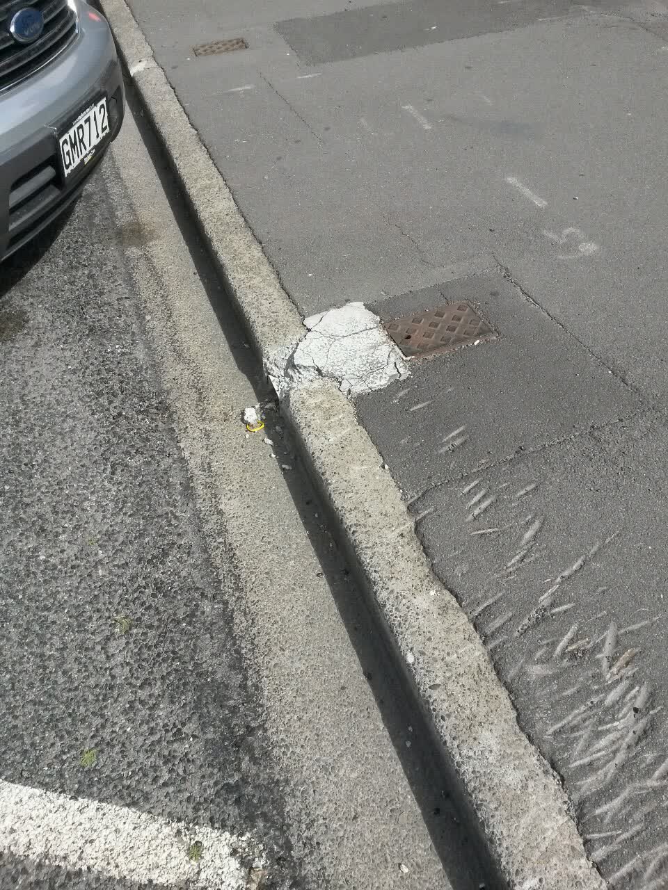 The photograph attached to this roading/streets report
