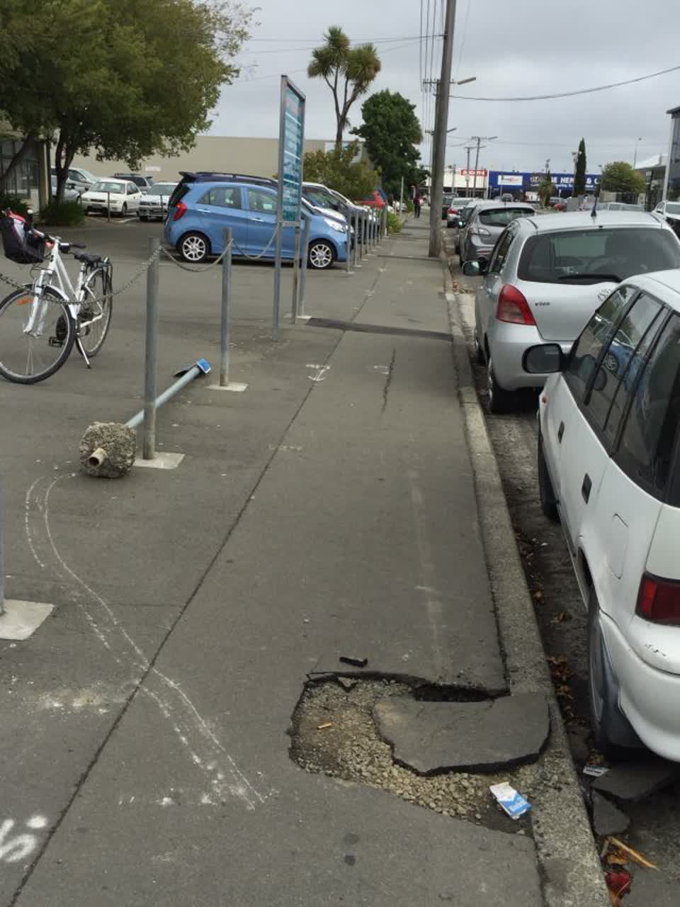 The photograph attached to this roading/streets report