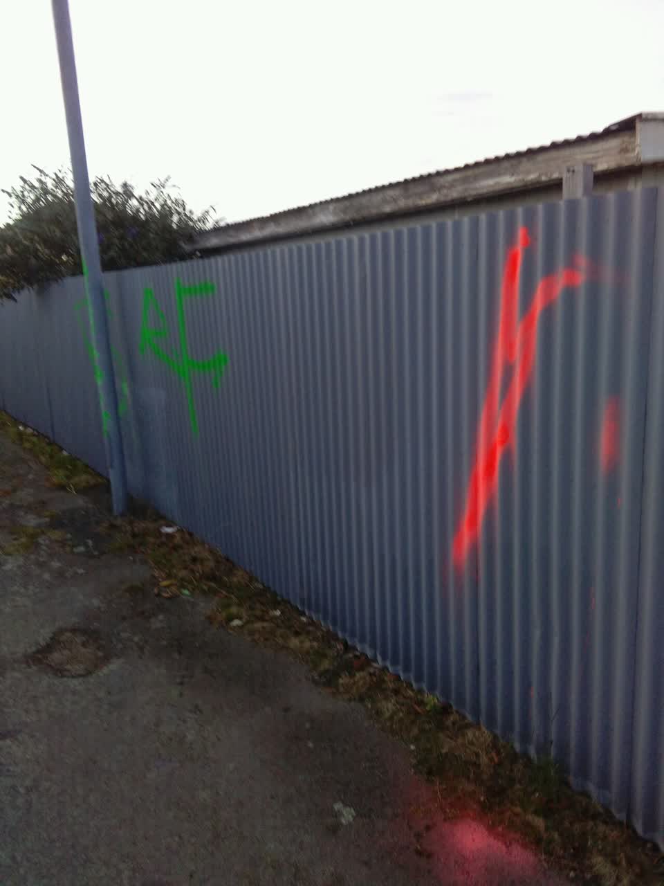 The photograph attached to this graffiti report