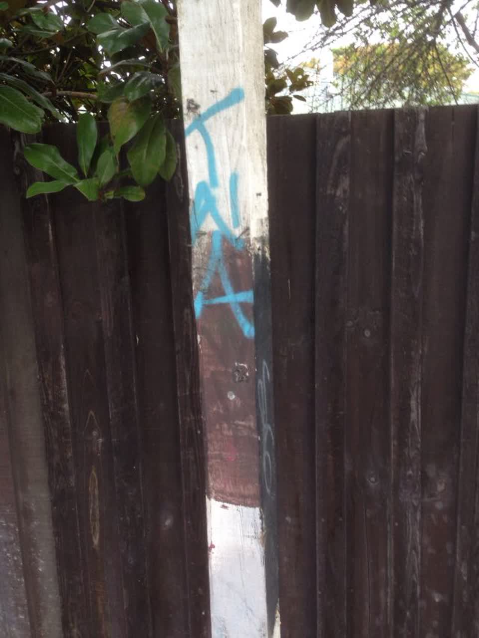 The photograph attached to this graffiti report