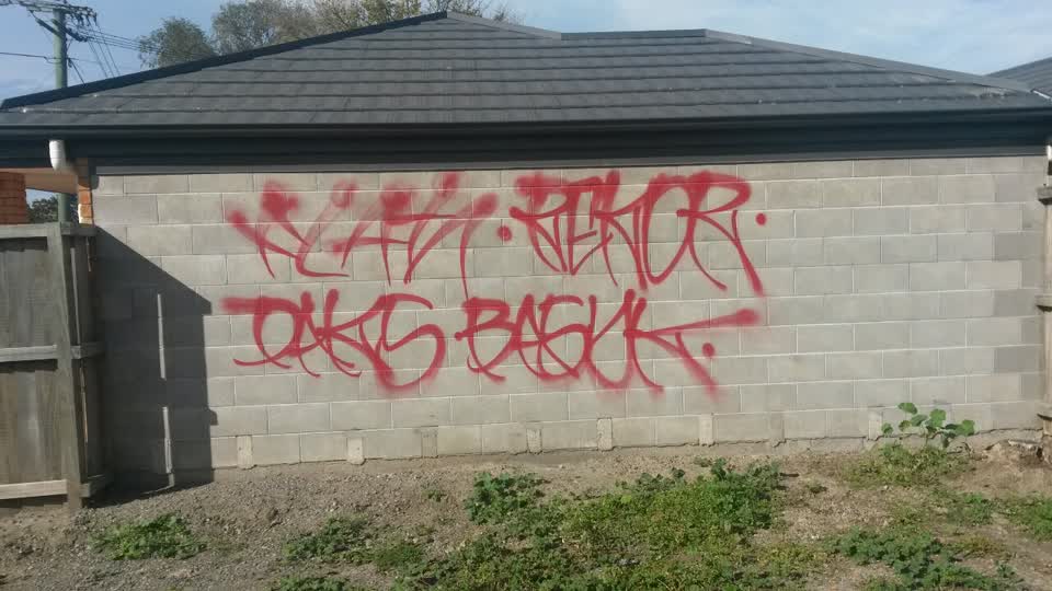 The photograph attached to this graffiti report