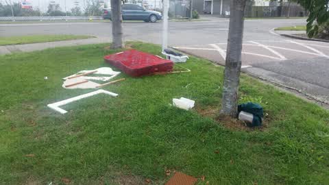 Rubbish/Recycling, a report photo