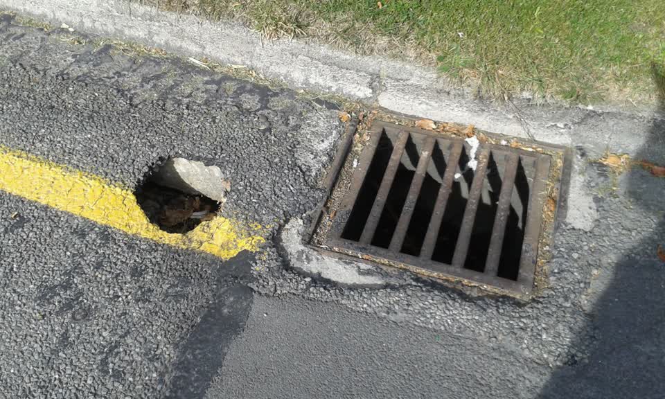 The photograph attached to this roading/streets report
