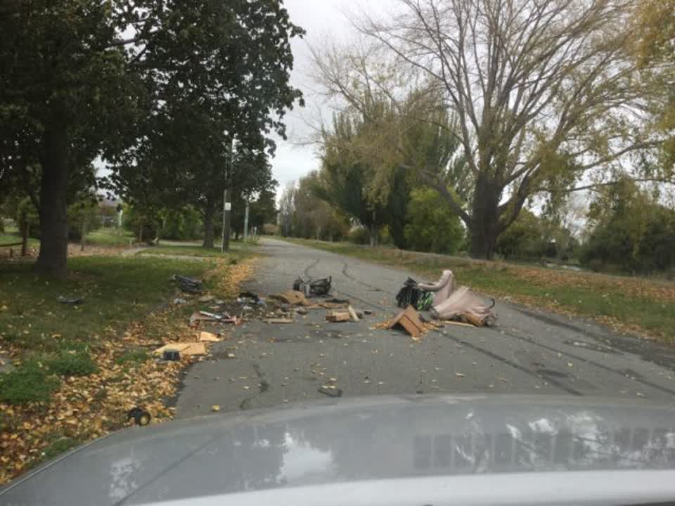 The photograph attached to this rubbish/recycling report