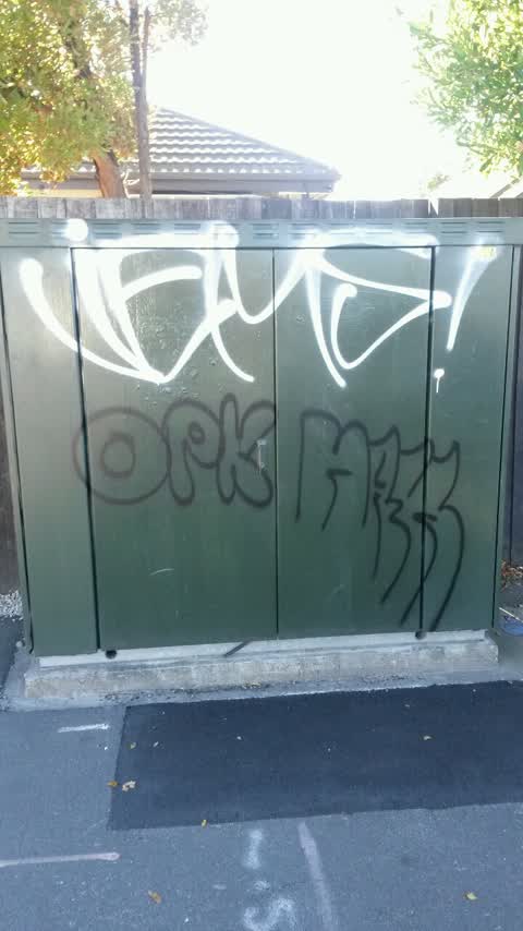 Graffiti, a report photo